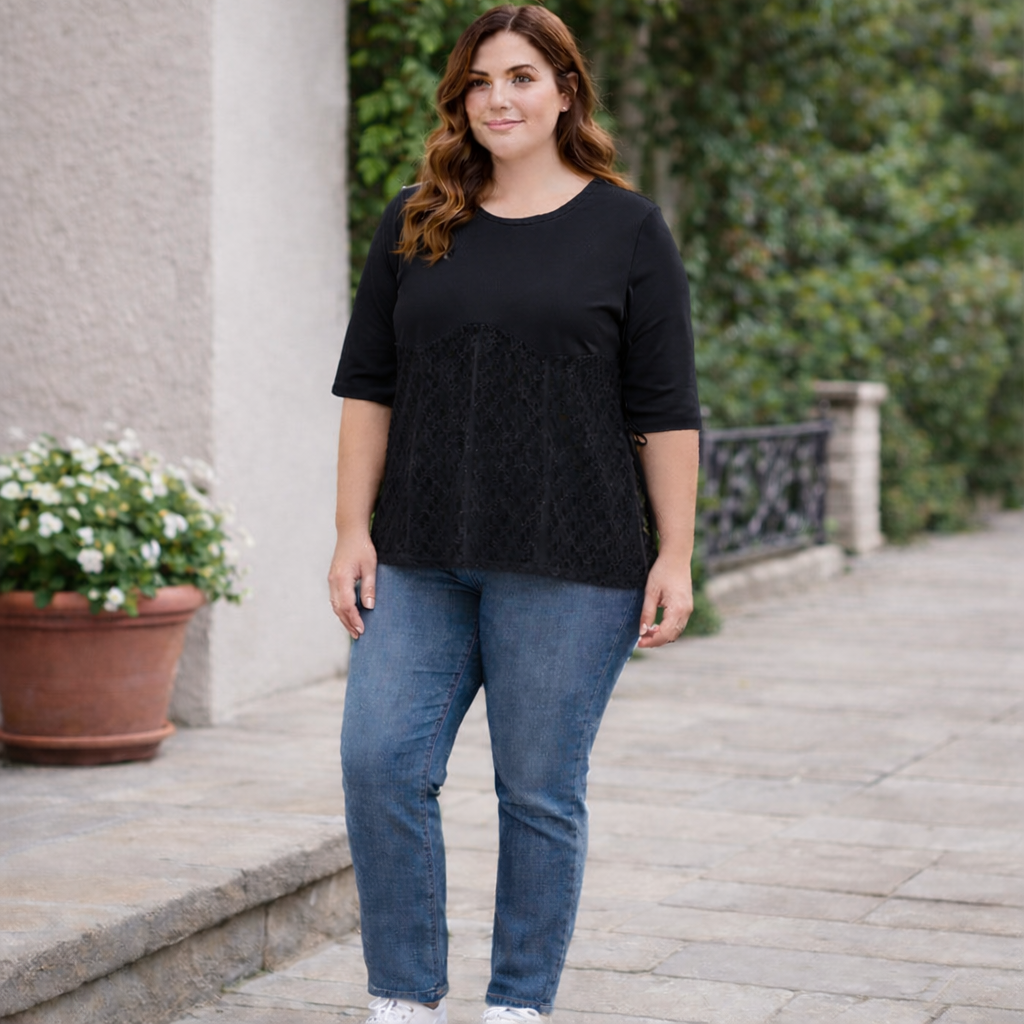 Maglia Curvy con Inserto in Pizzo