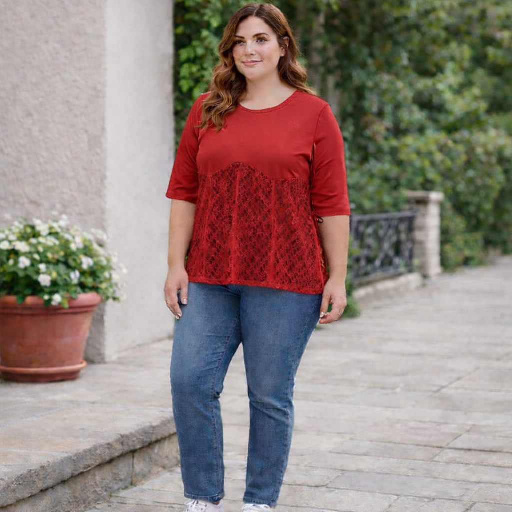 Maglia Curvy con Inserto in Pizzo