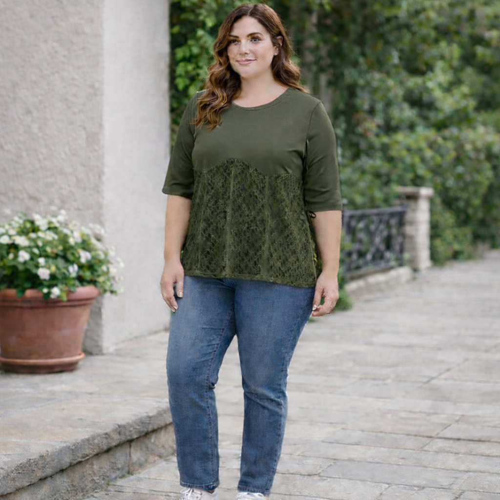 Maglia Curvy con Inserto in Pizzo