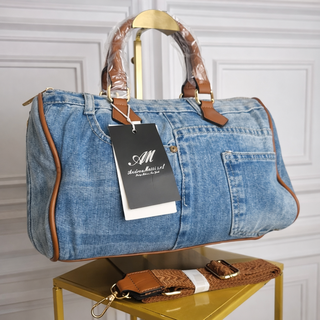 Bauletto in denim del marchio Andrea Massi