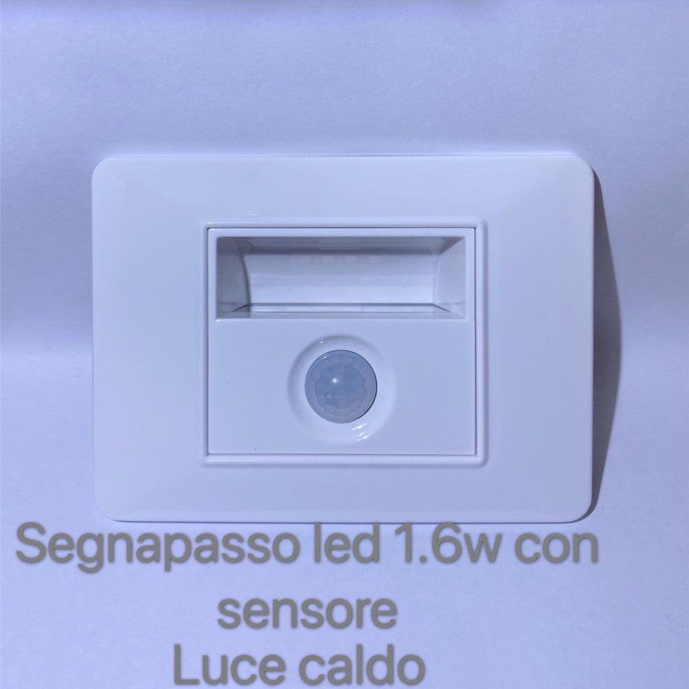 Segnapasso LED con sensore bianco 1.6W luce calda da incasso