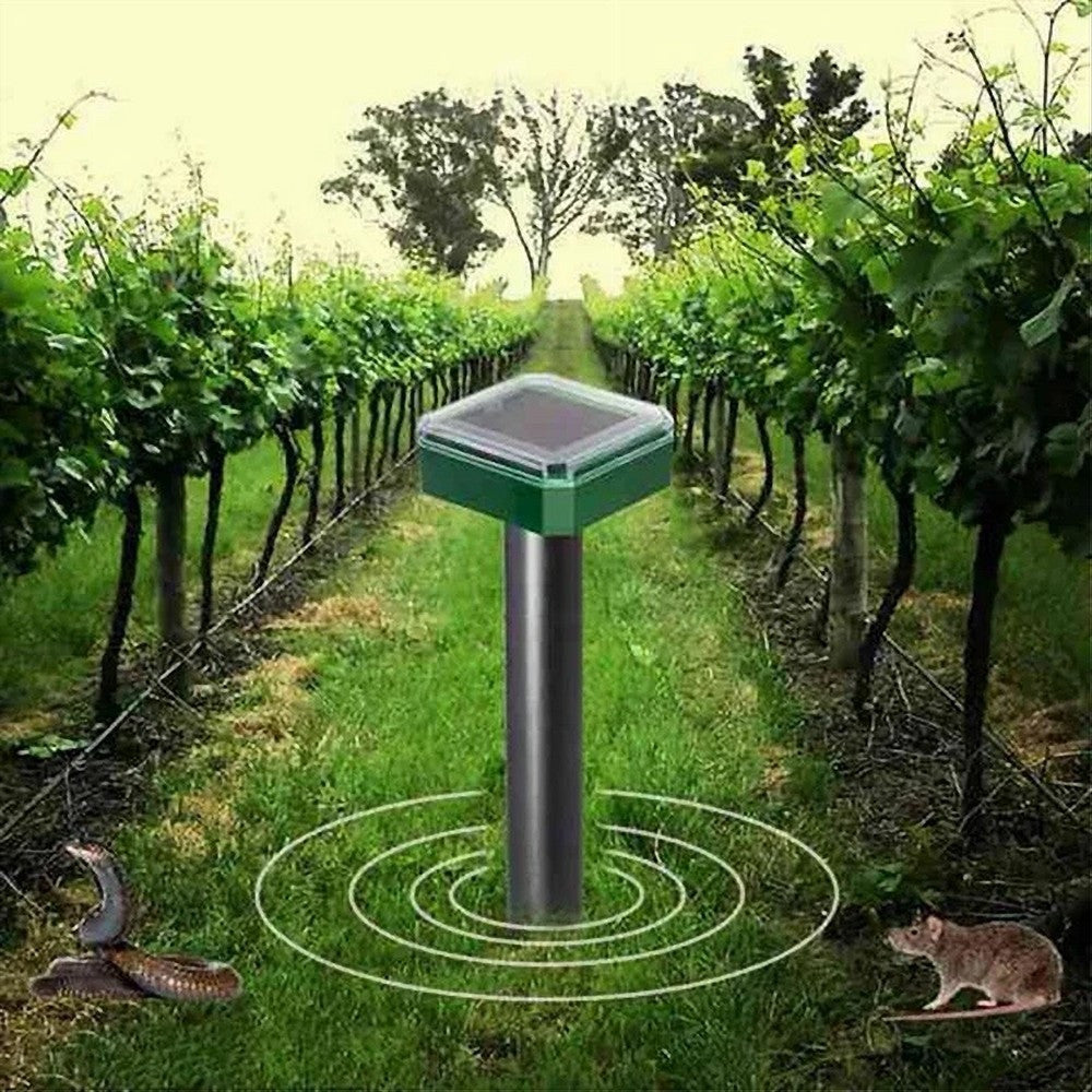 SET LUCI SOLARI QUADRATO IMPERMEABILE CON REPELLENTE AD ULTRASUONI PER PARASSITI